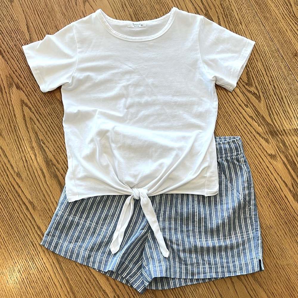 Girl’s dressy causal outfit